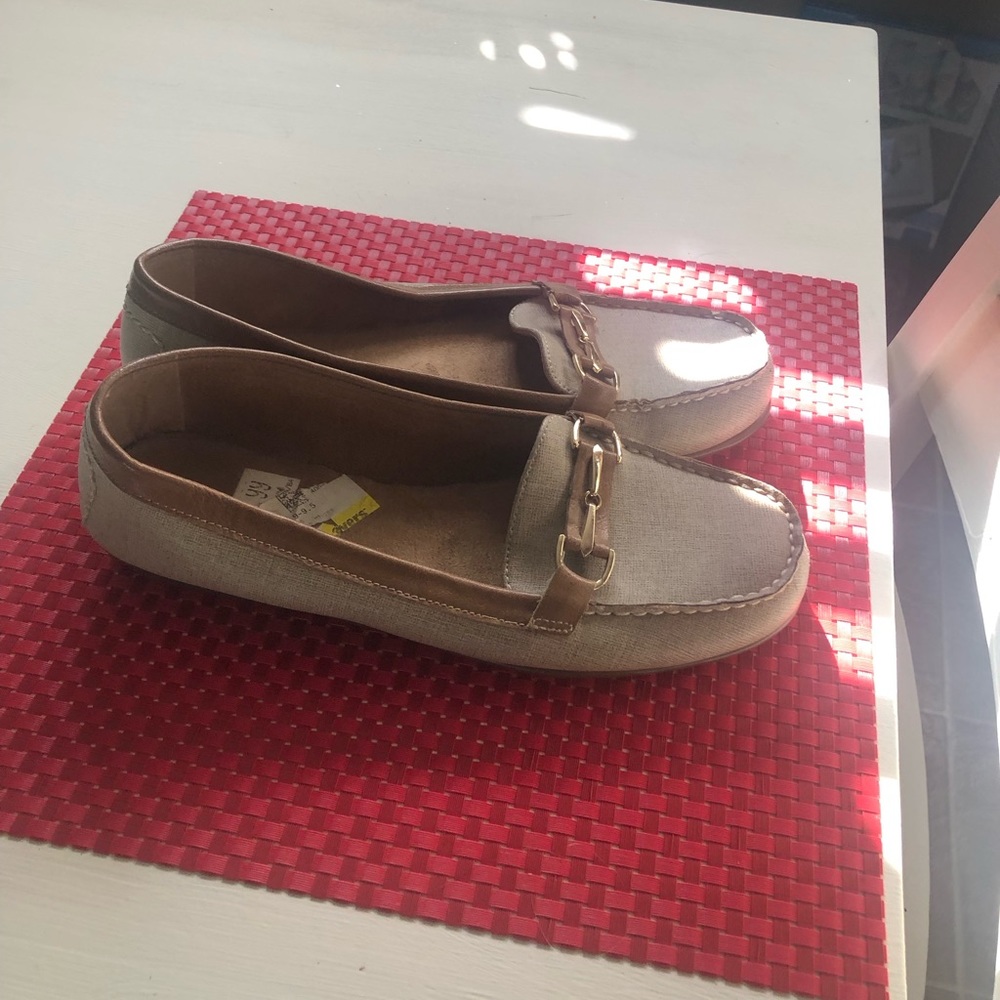 Aerosols Loafers